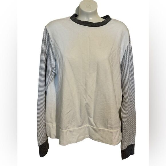 Monrow Striped Sleeve Sweatshirt - Picture 4 of 9